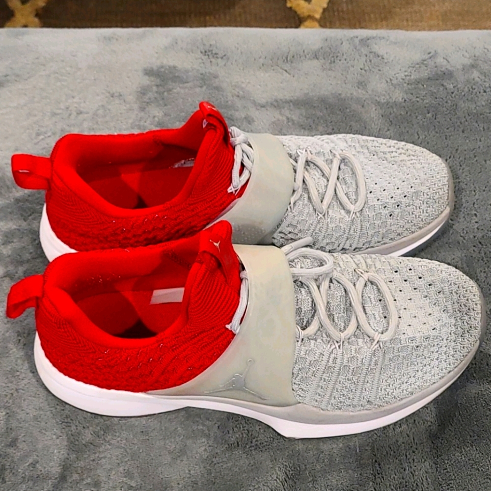 Jordan Trainer 2 Flyknit Wolf Grey Gym Re